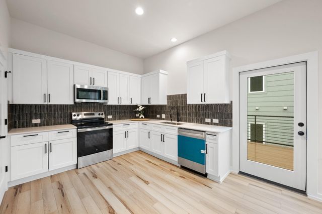 2309 Montopolis DR 7, Austin, TX 78741