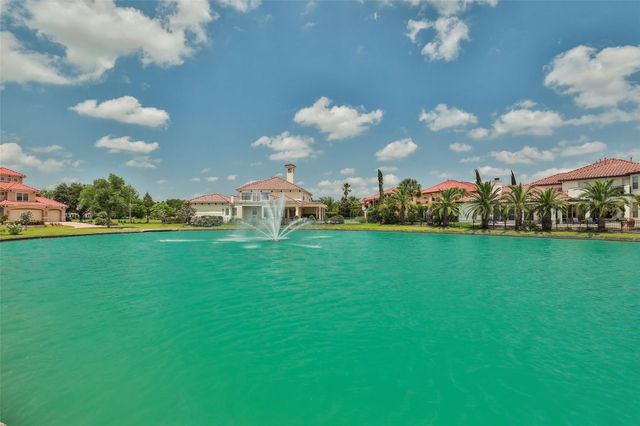 2307 Bayou Mist Court, Houston, TX 77077