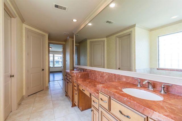2307 Bayou Mist Court, Houston, TX 77077