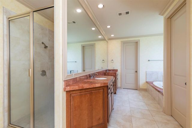 2307 Bayou Mist Court, Houston, TX 77077