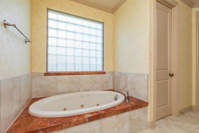 2307 Bayou Mist Court, Houston, TX 77077