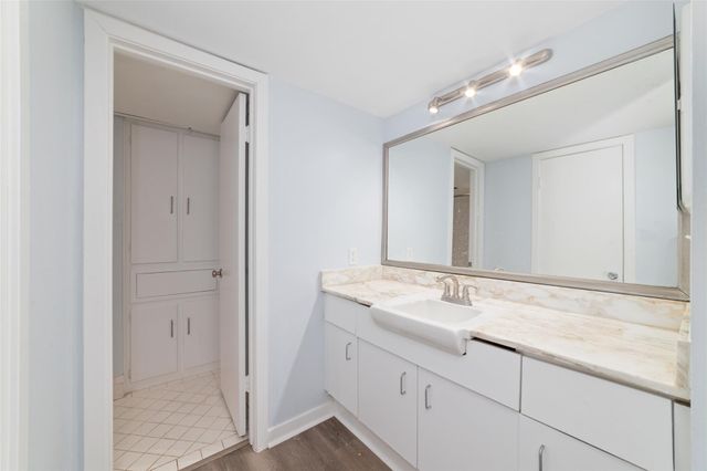 3300 Yorktown Street 26, Houston, TX 77056