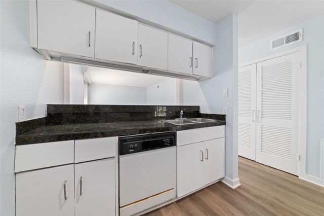 3300 Yorktown Street 26, Houston, TX 77056