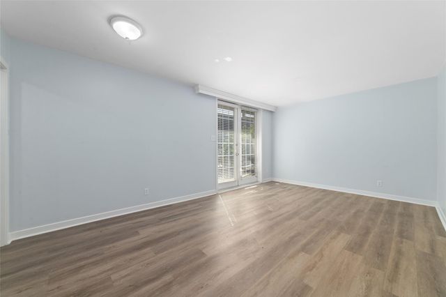 3300 Yorktown Street 26, Houston, TX 77056