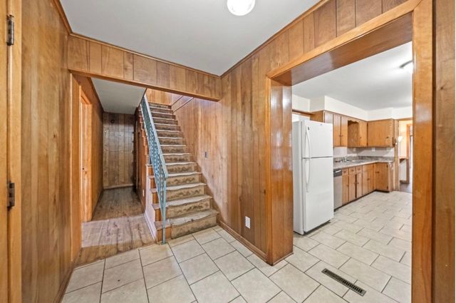 421 RIVERSIDE DRIVE, Chesapeake, OH 45619
