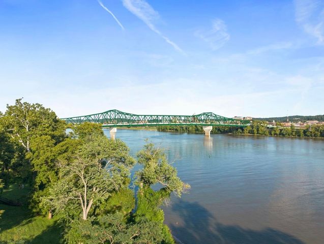 421 RIVERSIDE DRIVE, Chesapeake, OH 45619