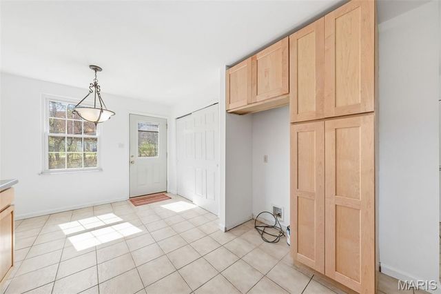 1050 Kehrs Mill Road, Ballwin, MO 63011