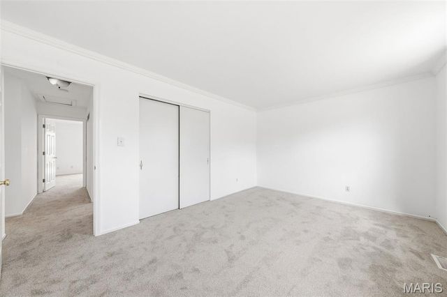 1050 Kehrs Mill Road, Ballwin, MO 63011