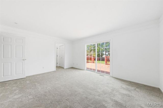 1050 Kehrs Mill Road, Ballwin, MO 63011