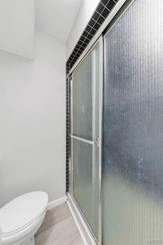 1050 Kehrs Mill Road, Ballwin, MO 63011