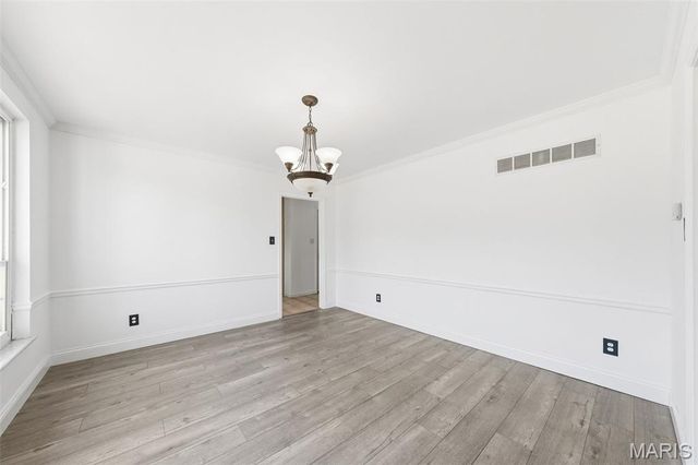 1050 Kehrs Mill Road, Ballwin, MO 63011