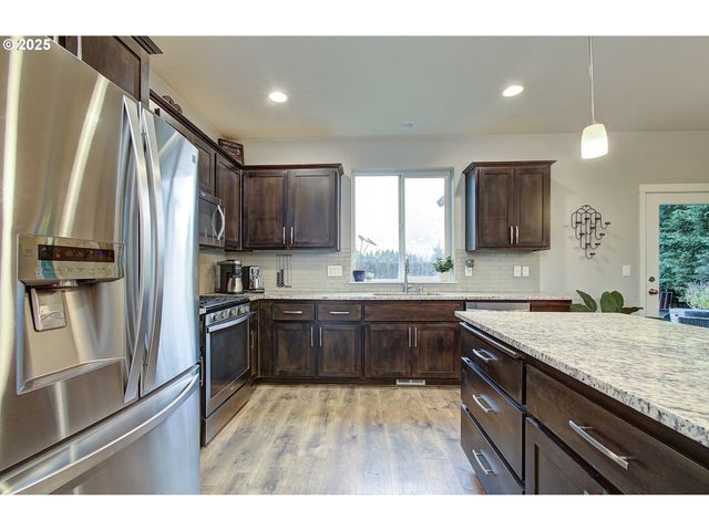 9717 Ne 100TH Way, Vancouver, WA 98662