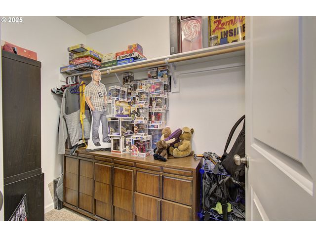 9717 Ne 100TH Way, Vancouver, WA 98662