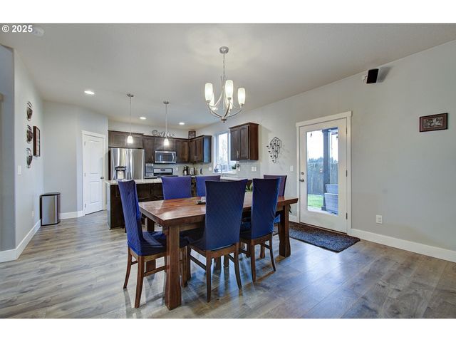 9717 Ne 100TH Way, Vancouver, WA 98662