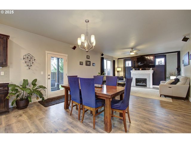 9717 Ne 100TH Way, Vancouver, WA 98662