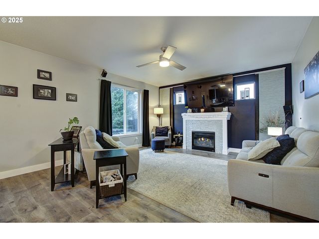 9717 Ne 100TH Way, Vancouver, WA 98662