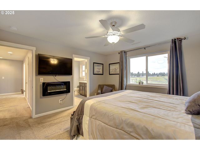 9717 Ne 100TH Way, Vancouver, WA 98662