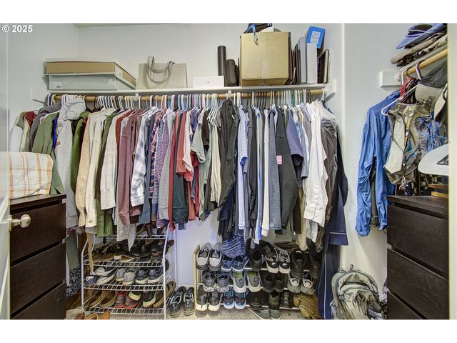 9717 Ne 100TH Way, Vancouver, WA 98662