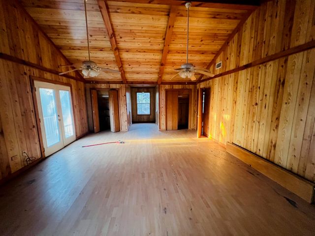 165 Camley Lane, Golden Meadow, LA 70357