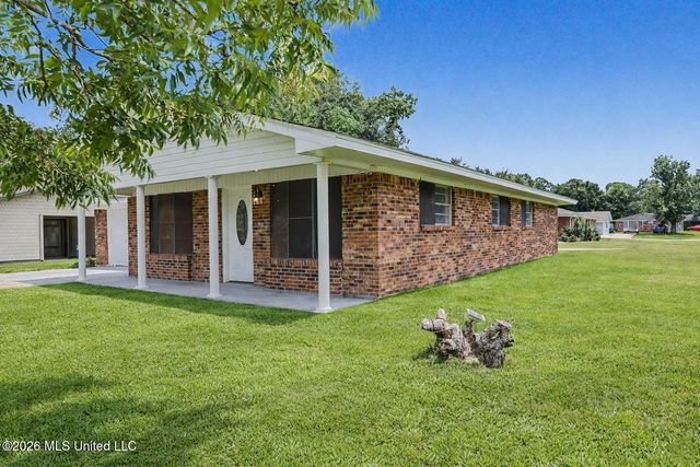 1 Oxford Drive, Gulfport, MS 39503