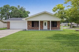 1 Oxford Drive, Gulfport, MS 39503