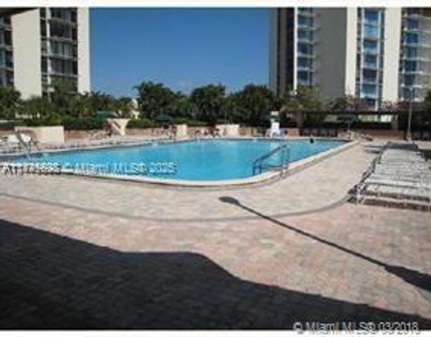 20335 W Country Club Dr 905, Aventura, FL 33180