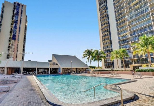 20335 W Country Club Dr 905, Aventura, FL 33180