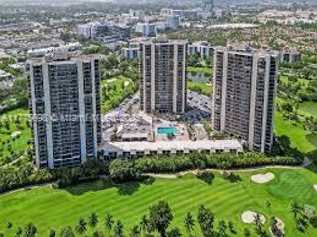 20335 W Country Club Dr 905, Aventura, FL 33180