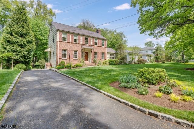 257 Brookhaven Way, Millburn Twp., NJ 07078