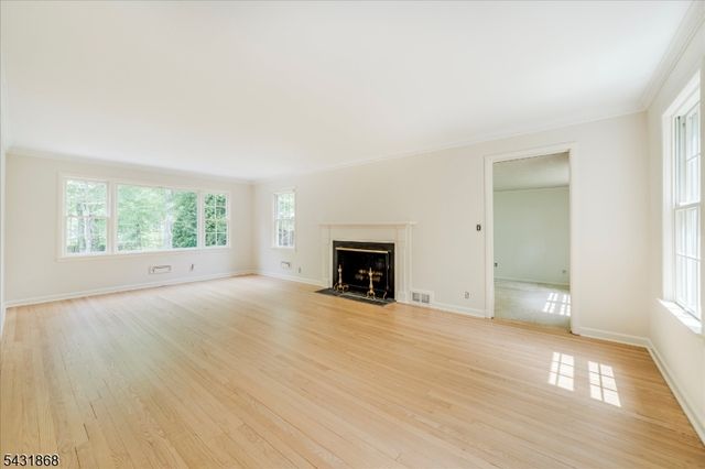 257 Brookhaven Way, Millburn Twp., NJ 07078