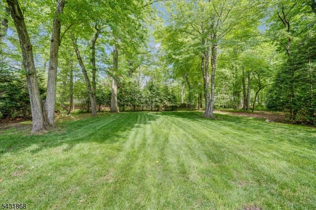 257 Brookhaven Way, Millburn Twp., NJ 07078
