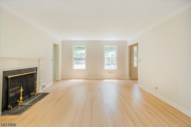 257 Brookhaven Way, Millburn Twp., NJ 07078