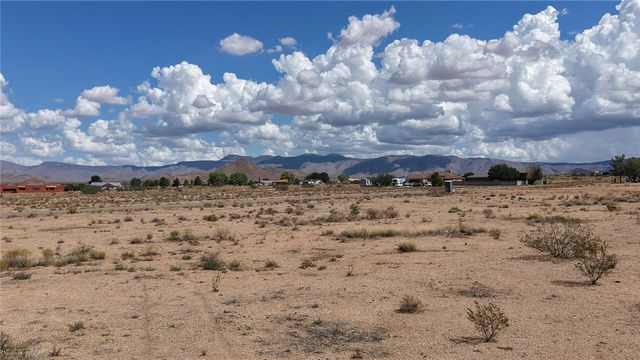 7751 E Chaparral Drive, Kingman, AZ 86401