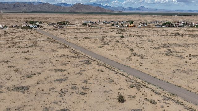 7751 E Chaparral Drive, Kingman, AZ 86401