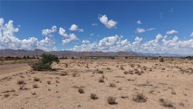 7751 E Chaparral Drive, Kingman, AZ 86401