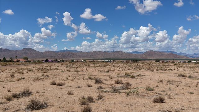 7751 E Chaparral Drive, Kingman, AZ 86401