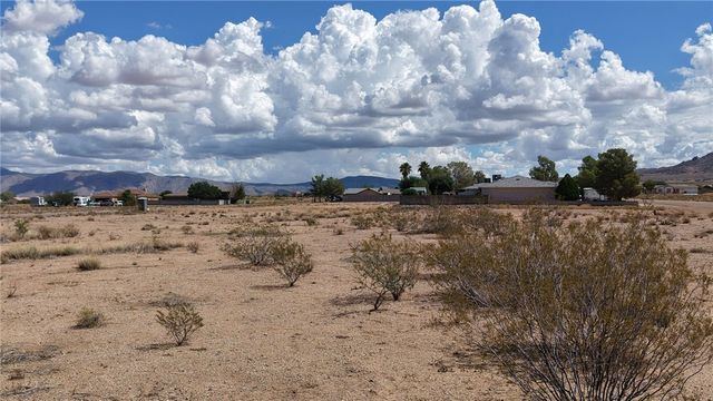 7751 E Chaparral Drive, Kingman, AZ 86401