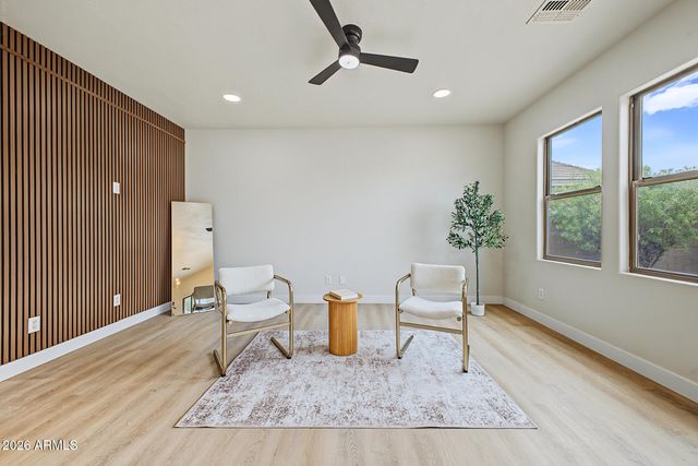 2520 W ALTA VISTA Road, Phoenix, AZ 85041