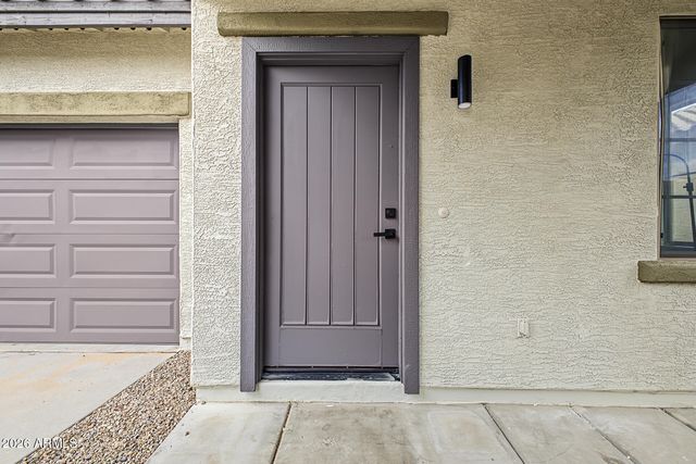 2520 W ALTA VISTA Road, Phoenix, AZ 85041