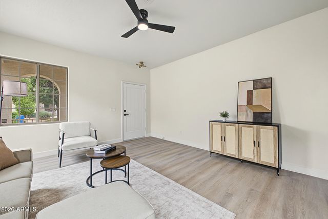 2520 W ALTA VISTA Road, Phoenix, AZ 85041