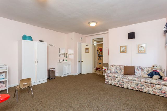 2408 HICKORY ST, Staunton, VA 24402