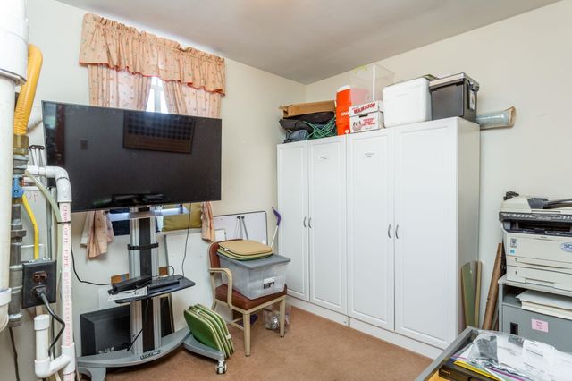 2408 HICKORY ST, Staunton, VA 24402