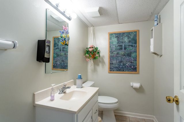 2408 HICKORY ST, Staunton, VA 24402