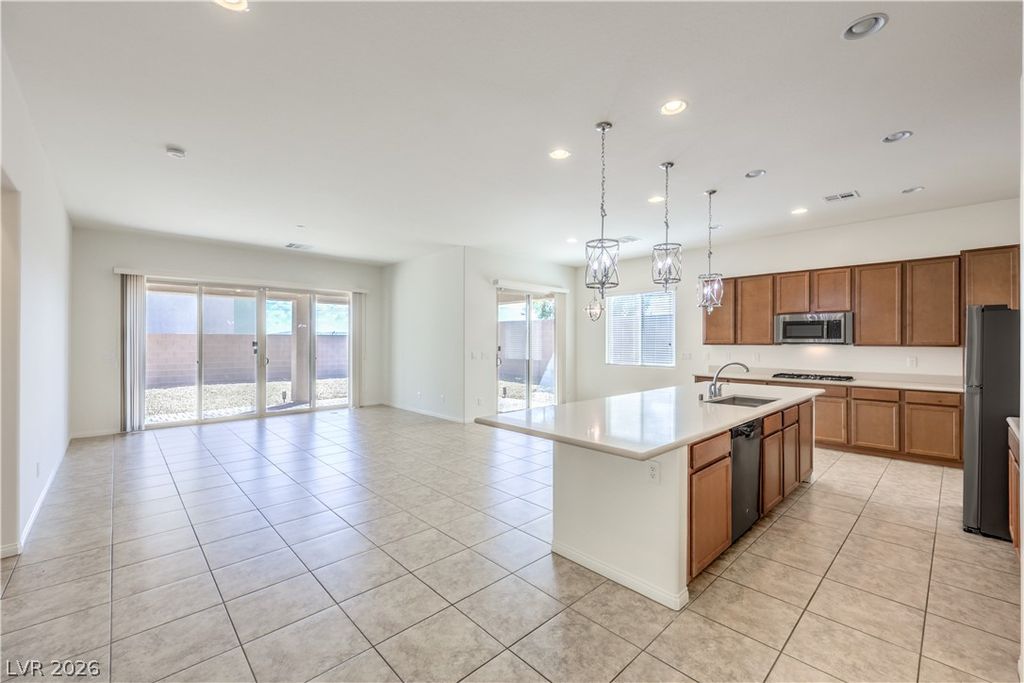 8198 Allie Hope Street, Las Vegas, NV 89139 — photo 2