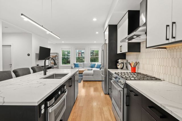 1 Prospect Ave 2, Boston, MA 02131