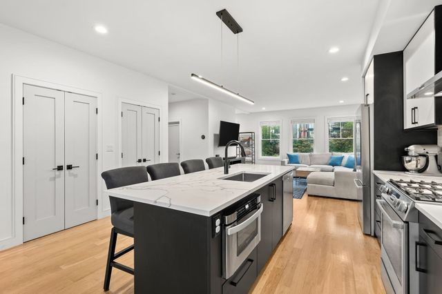 1 Prospect Ave 2, Boston, MA 02131