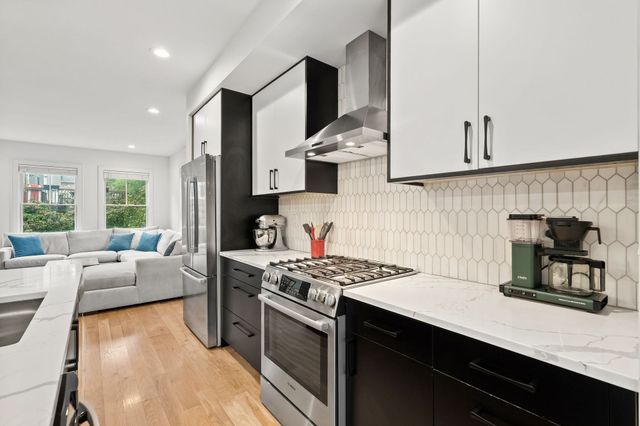 1 Prospect Ave 2, Boston, MA 02131