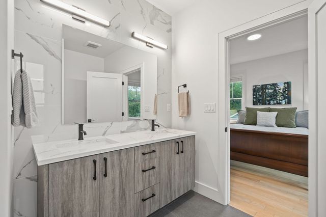 1 Prospect Ave 2, Boston, MA 02131