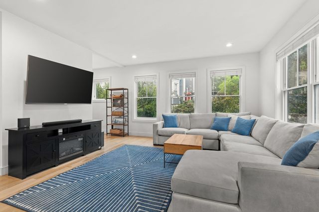 1 Prospect Ave 2, Boston, MA 02131