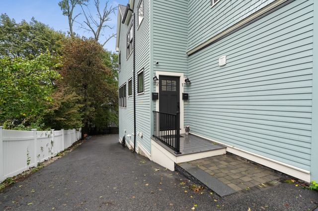 1 Prospect Ave 2, Boston, MA 02131